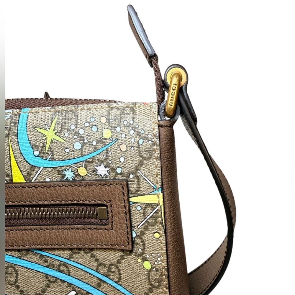Gucci x Disney Donald Duck GG Supreme Messenger Bag Cruise 2020 - Picture 10 of 16